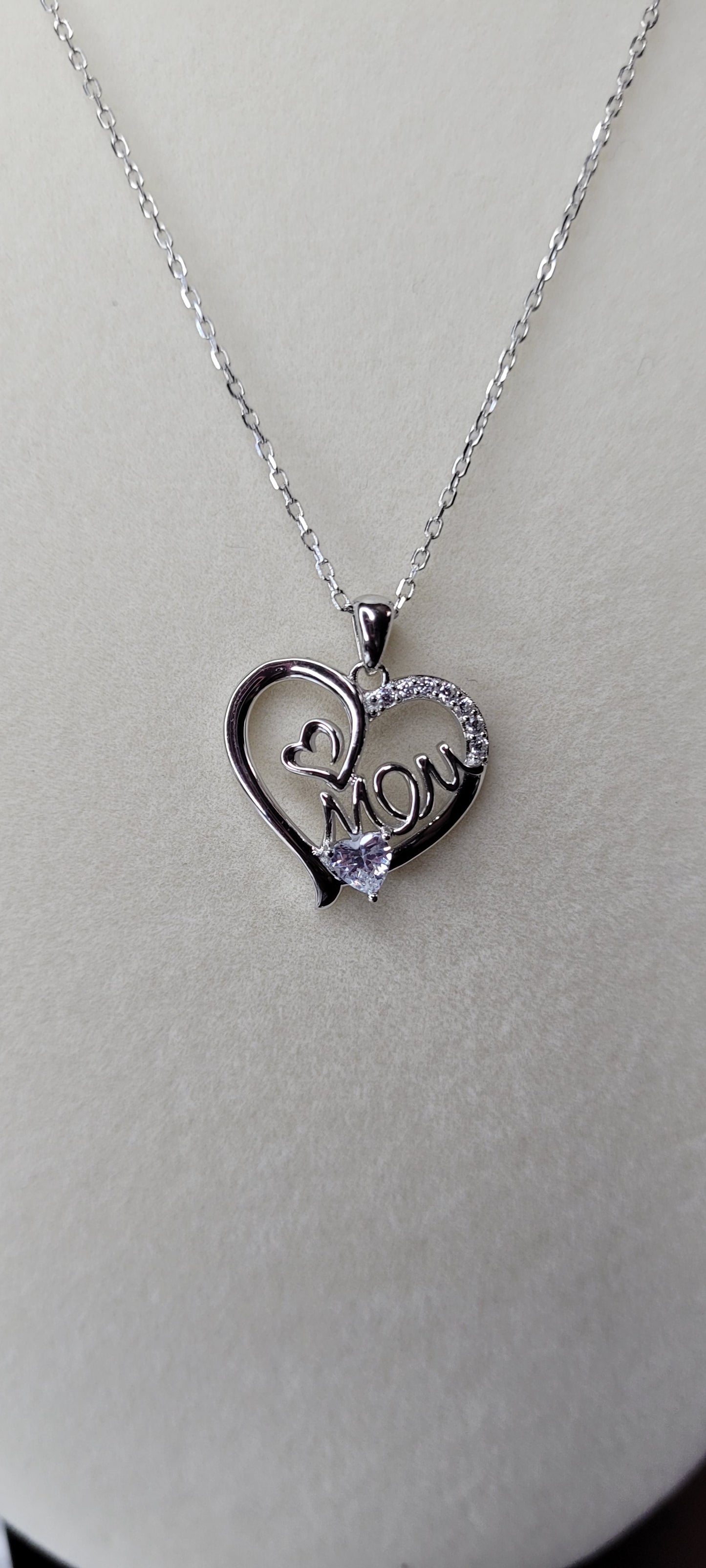 925 Sterling Silver Mom Necklace
