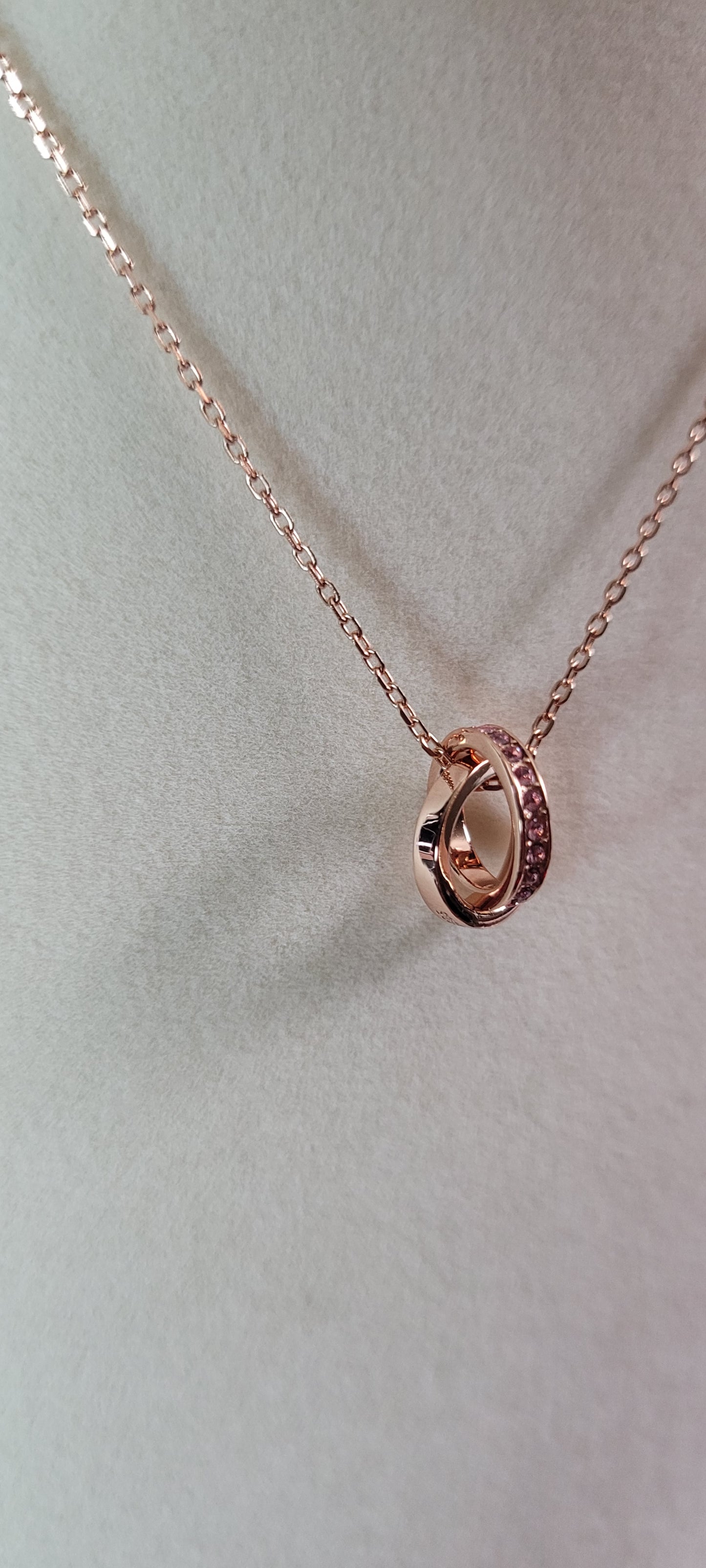 925 Sterling Silver interlock Ring Pendant Necklace