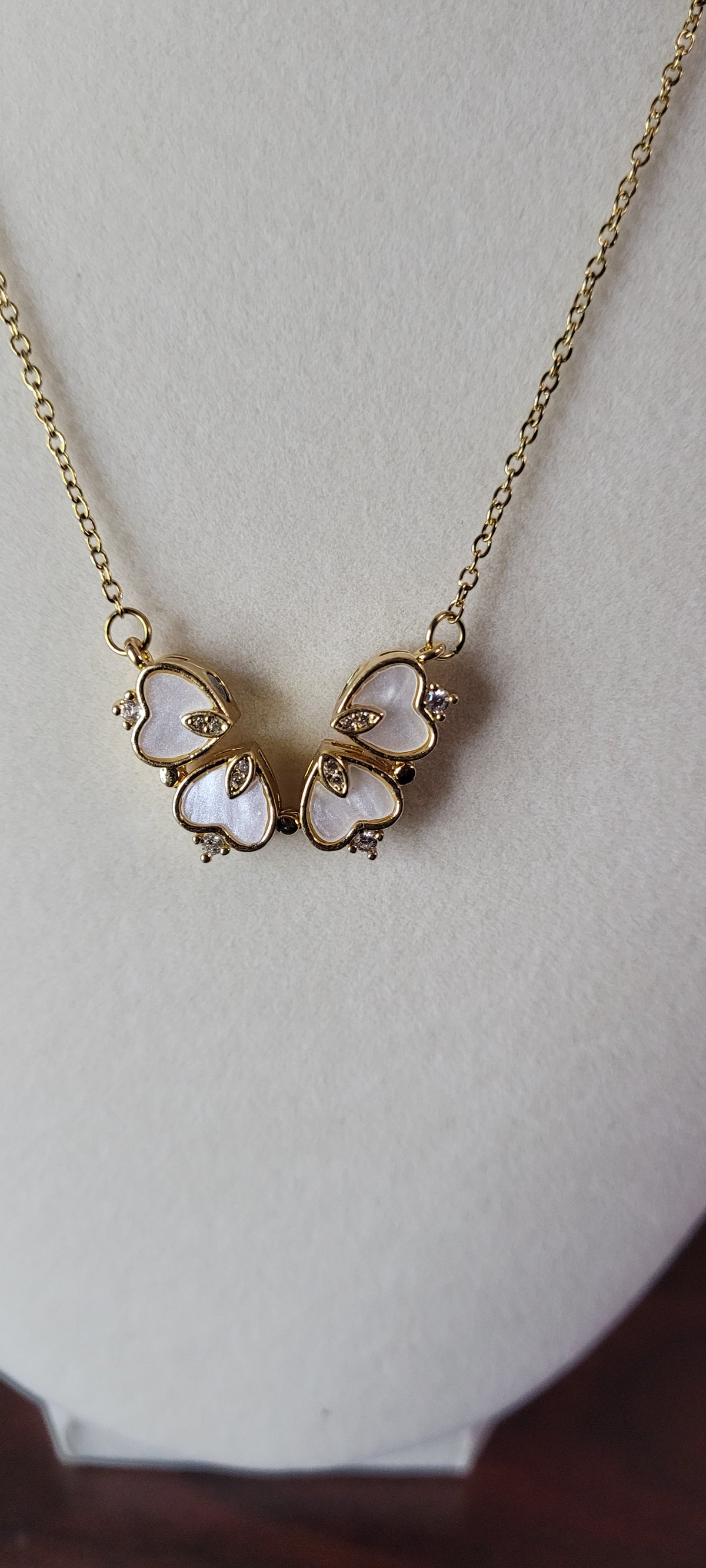 Pink & Gold Heart Magnetic Necklace